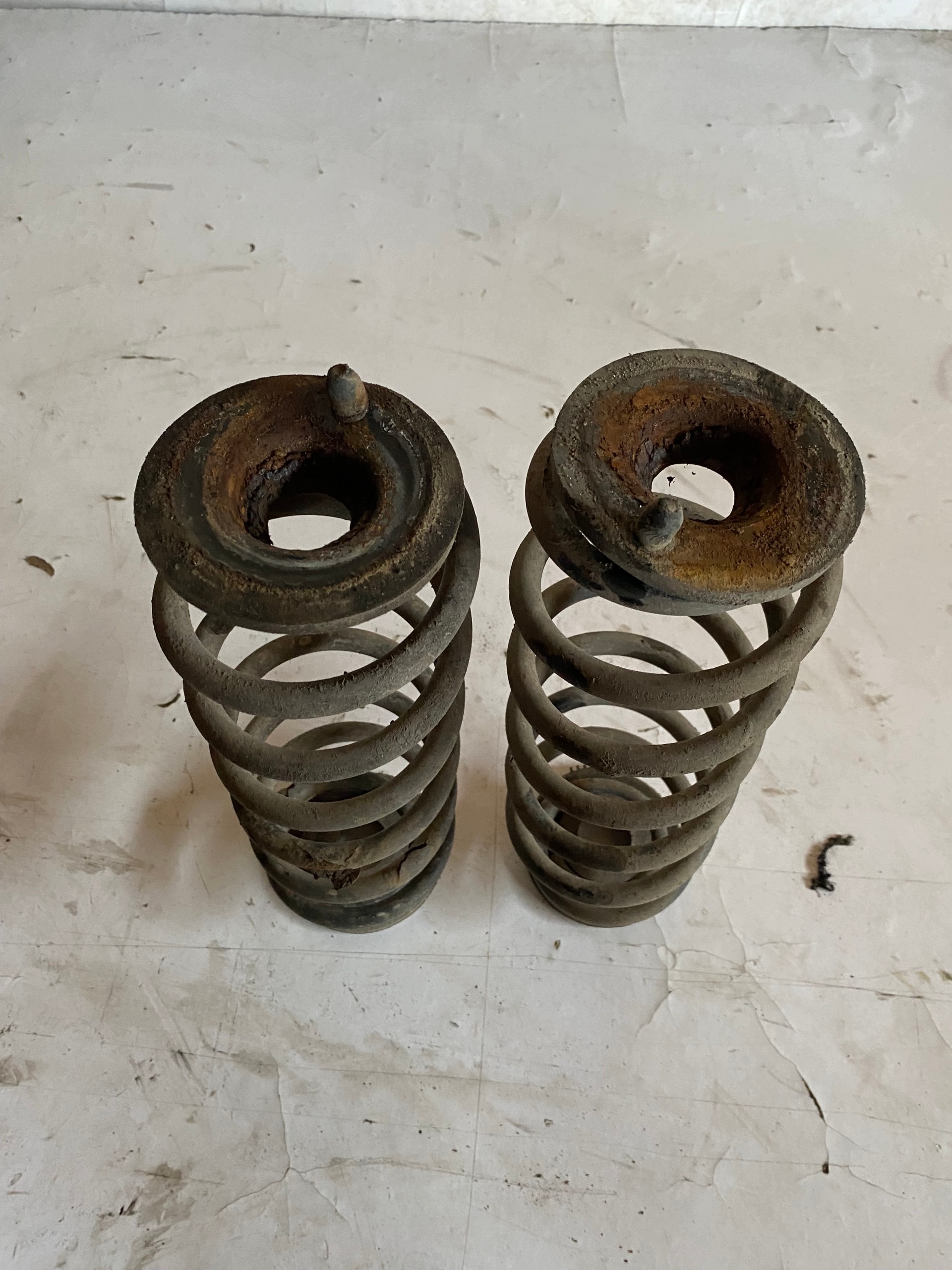 Used Rear Spring Set Skoda Superb II Wagon image 3