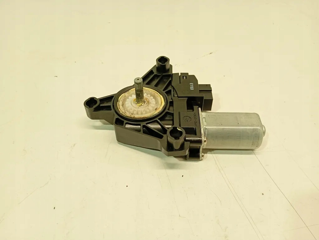 Moteur lève-vitre arrière droit GLC C253 2.2L image 4