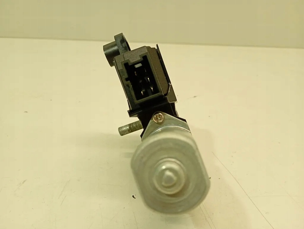 Moteur lève-vitre arrière droit GLC C253 2.2L image 5