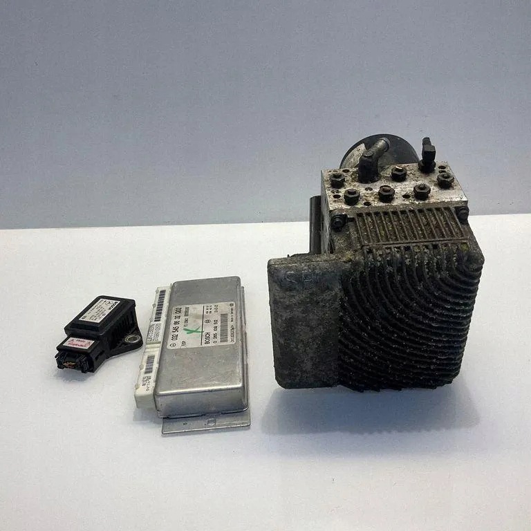 Pompe ABS Mercedes-Benz E W211 989714 image 2