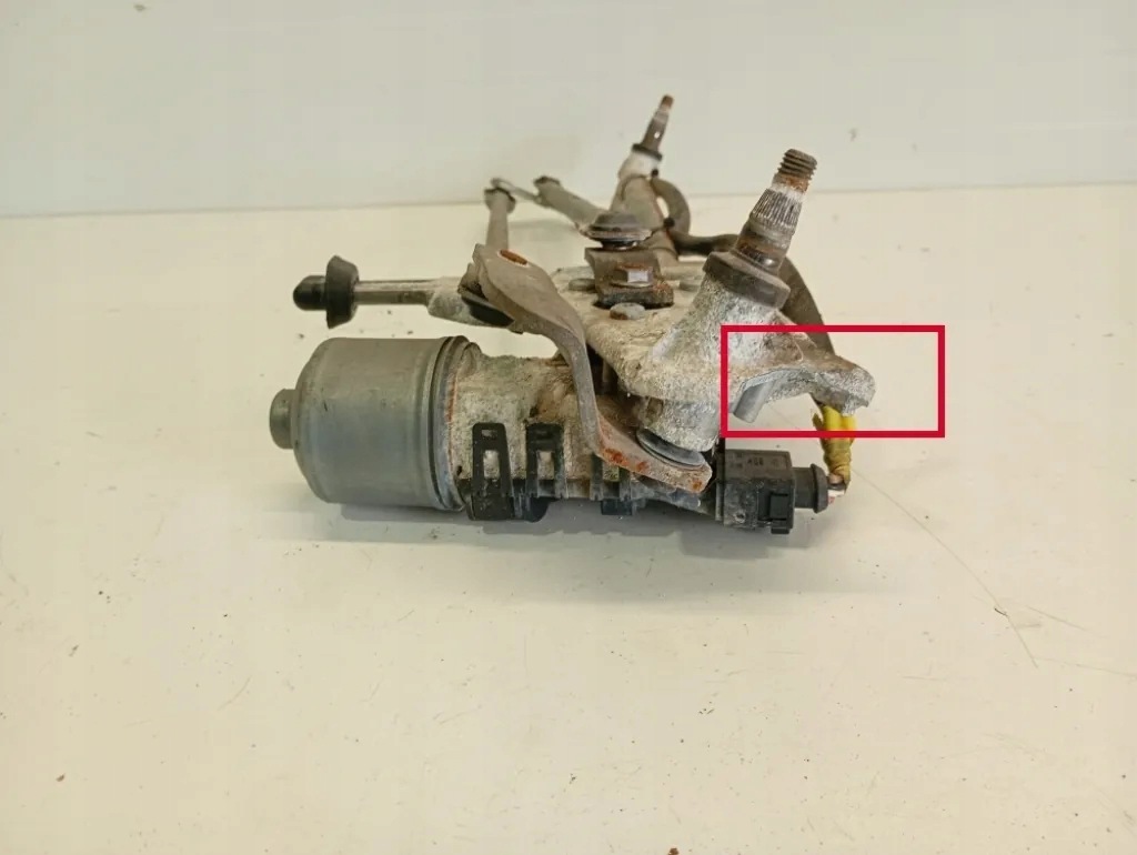 Peugeot 308 Pyyhkijänmoottori 0390241588