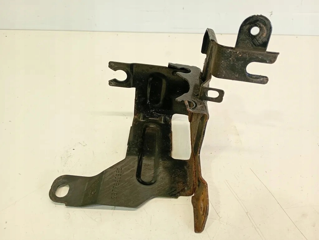 Soporte bomba ABS Peugeot 308 SW II 9677683680 image 4