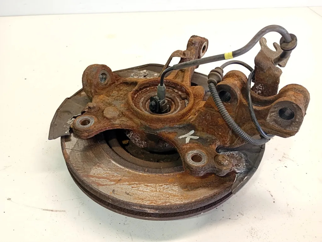 Naaf links voor PEUGEOT 308 II T9 2.0 HDi