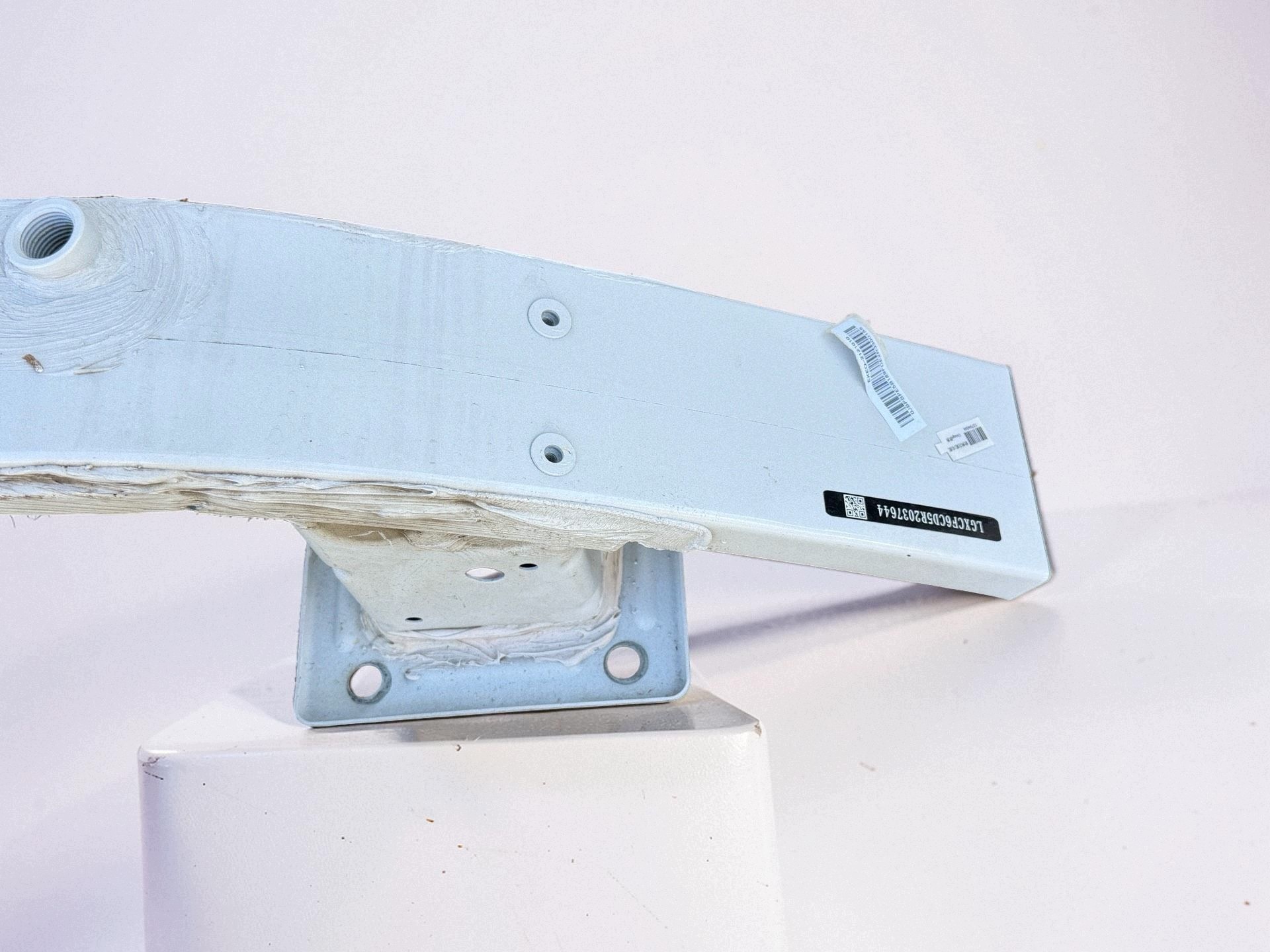 BYD Seal U etupuskurin palkki DJP1381883400