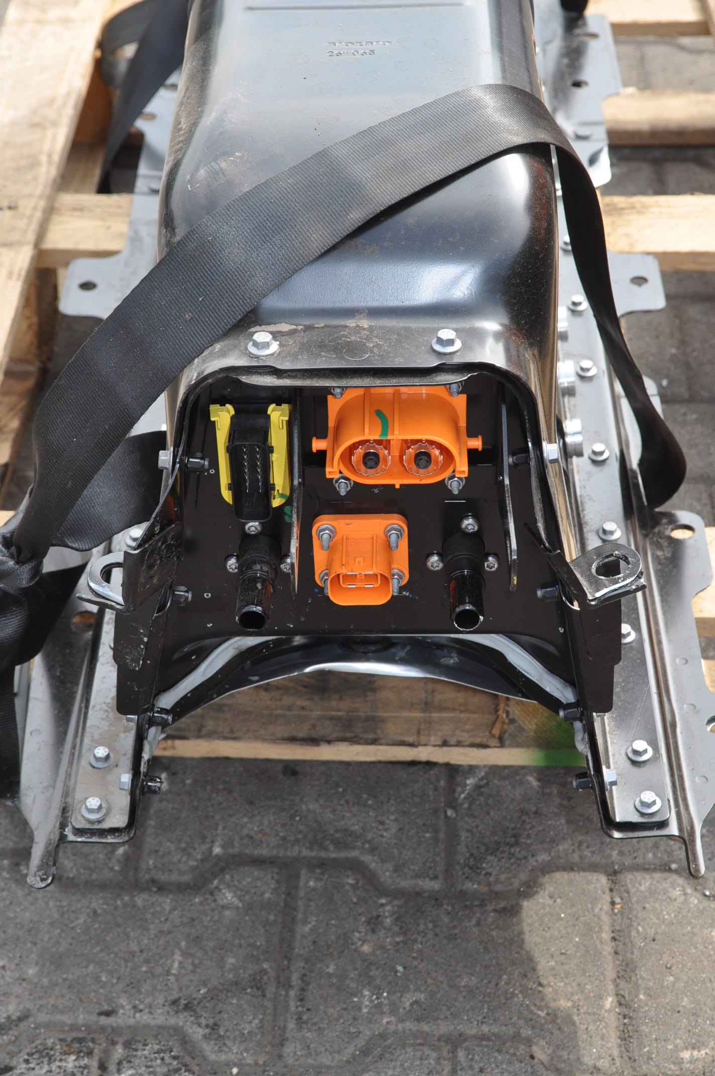 VOLVO XC60 II T6 RECHARGE 2026R BATERIA ACUMULATOR 51Ah 18,83 kWh 32336936