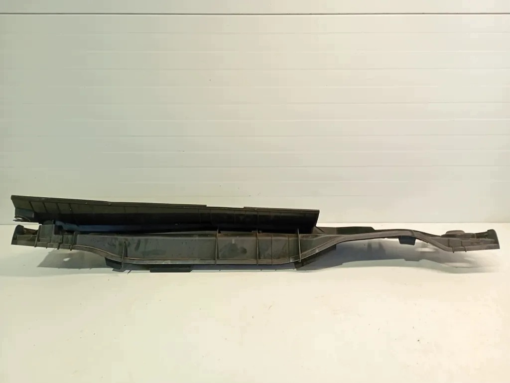 Otras piezas de compartimento motor OPEL ASTRA J 39056359 2.0L diésel 2016 image 3