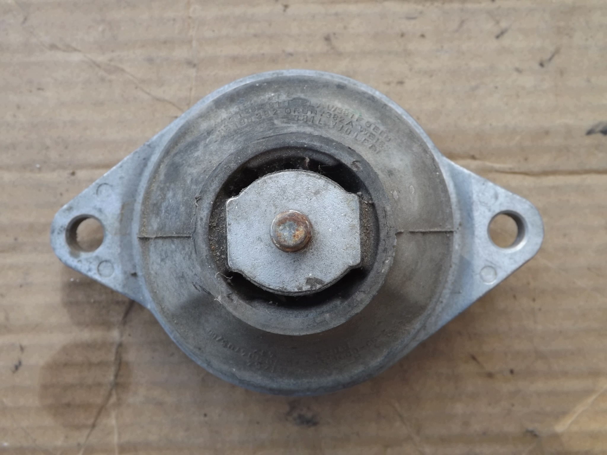 Audi 100/200 C3/C4 motorfäste vänster 443199382 image 3