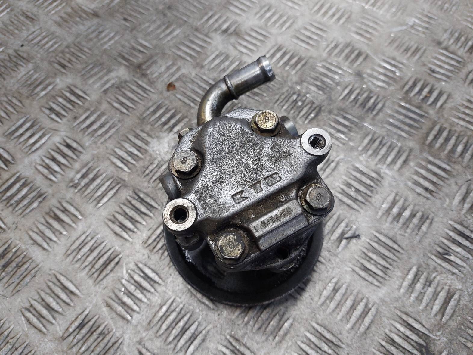 Ohjaustehostimen pumppu VW Passat B5 1.9 TDI 8D0145177Q image 3