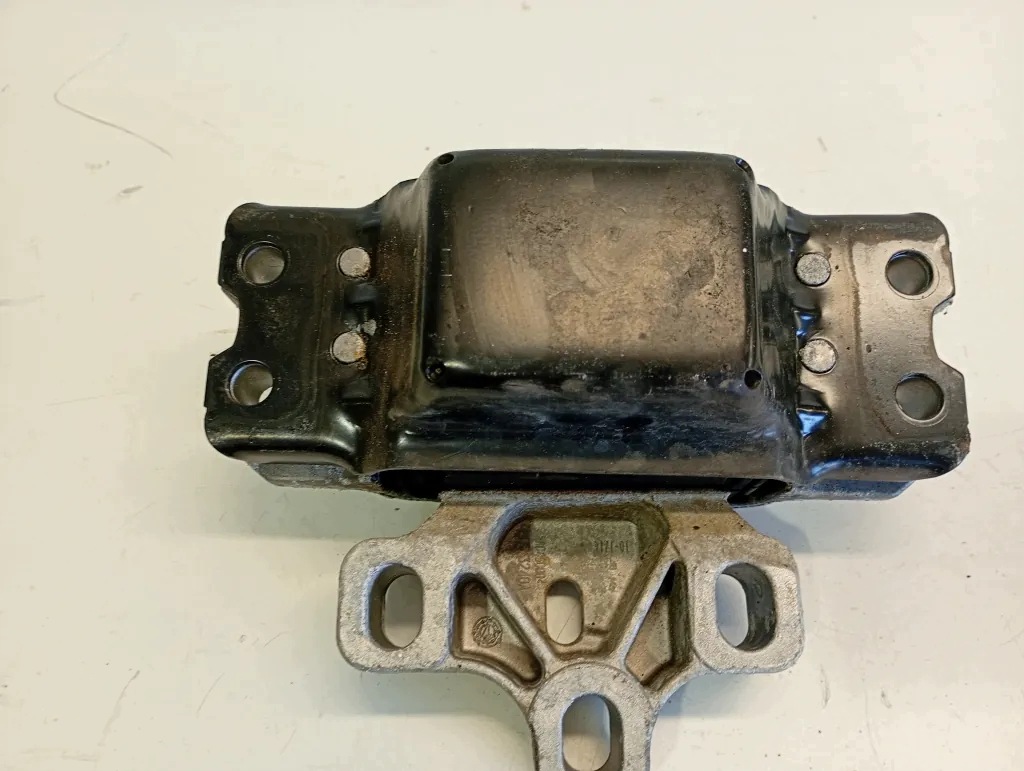 Support moteur gauche SKODA SUPERB II 1K0198555 image 4