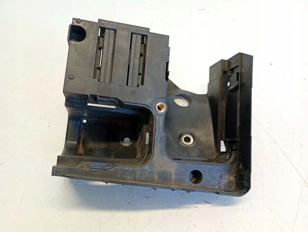 VW CADDY IV Variant 2.0 TDI Used Relay 1K0937540C