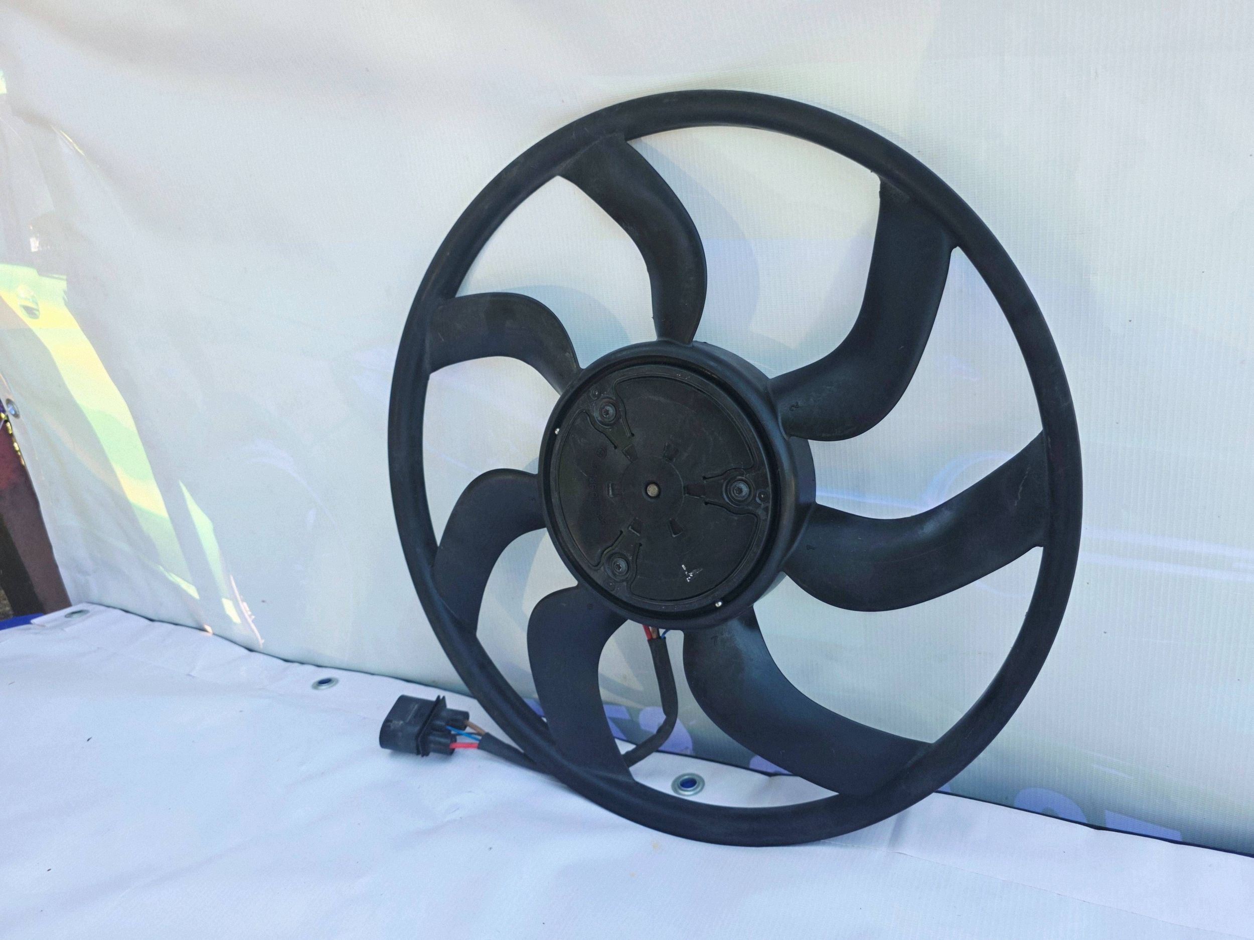 Audi A4 B9 A5 F5 A6 C8 Q5 Ventilator 8W0959455M OE image 3
