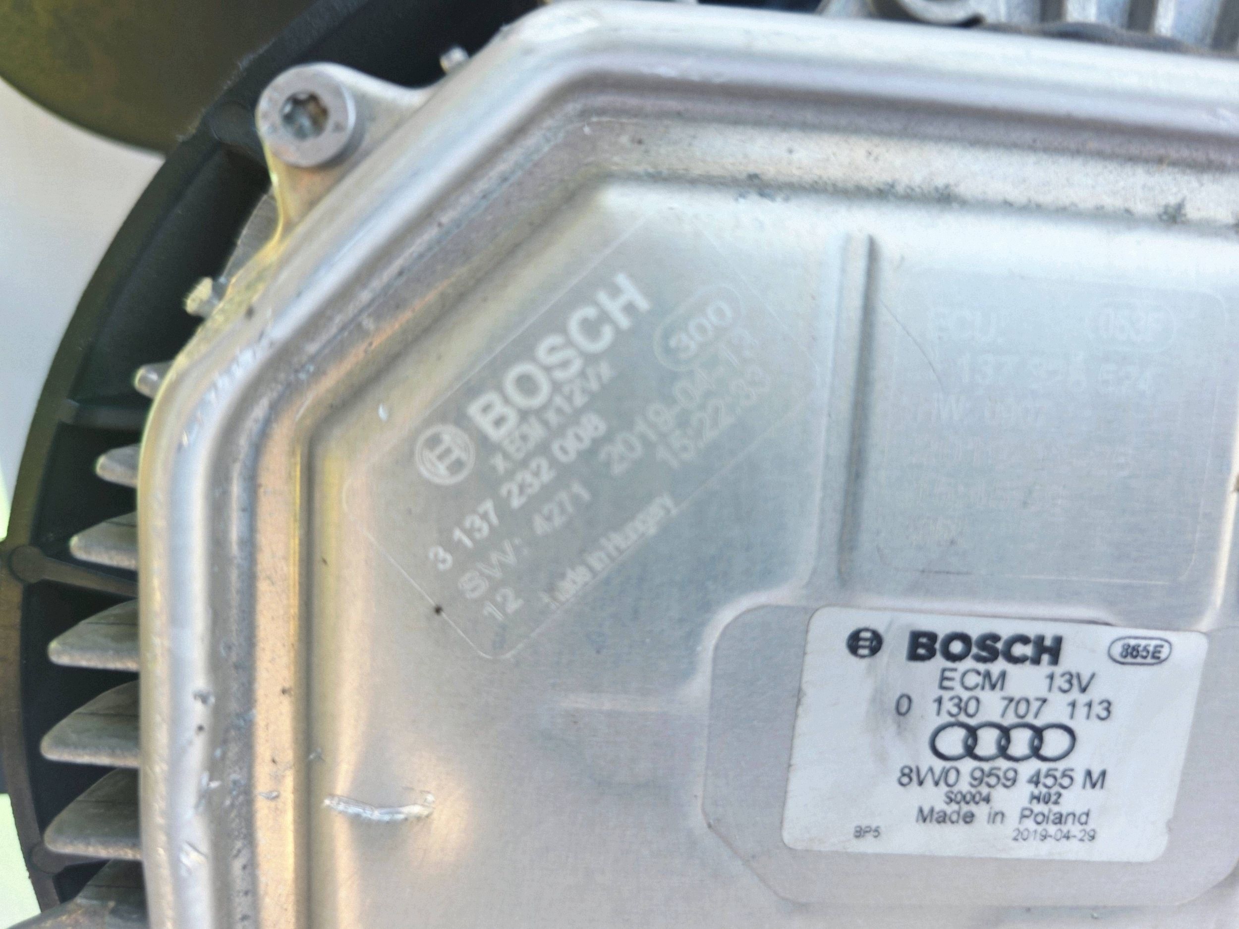 Audi A4 B9 A5 F5 A6 C8 Q5 Ventilator 8W0959455M OE image 9