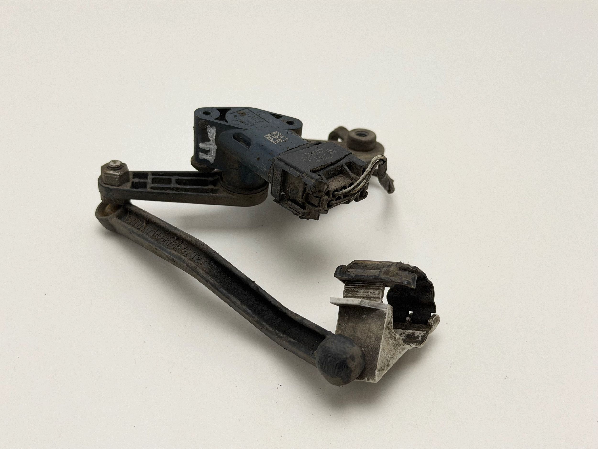 BMW 3 G20 G21 2021 Luftfederungssensor vorne image 3