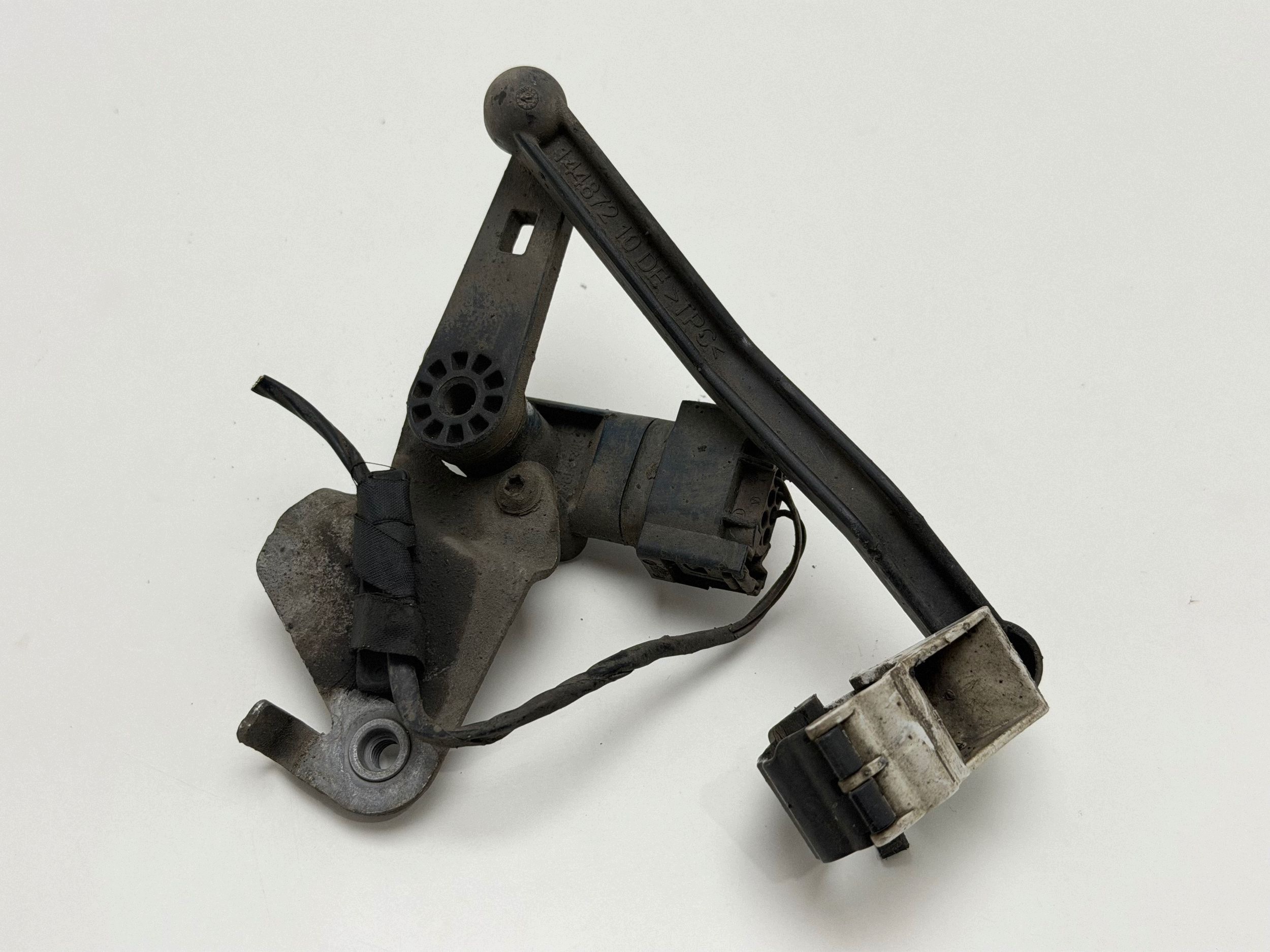 BMW 3 G20 G21 2021 Luftfederungssensor vorne image 6