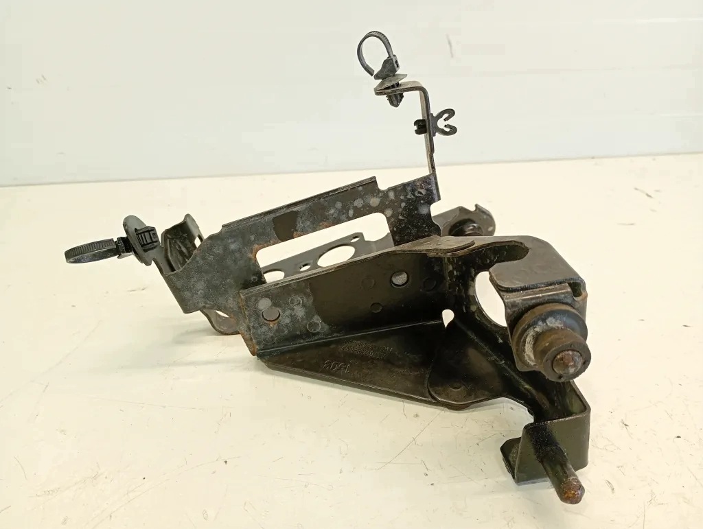 Bevestiging ABS-pomp Opel Astra J 13264387 image 3