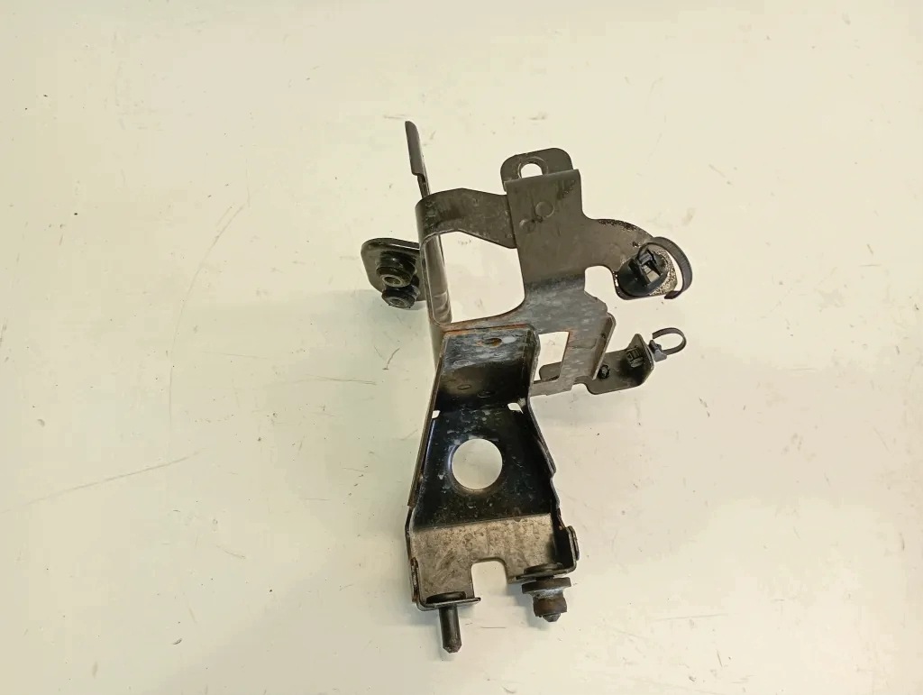Bevestiging ABS-pomp Opel Astra J 13264387 image 4