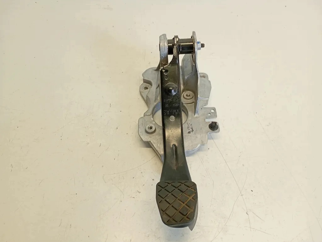 Pedal de embrague VW Caddy IV 1T2721057N image 5
