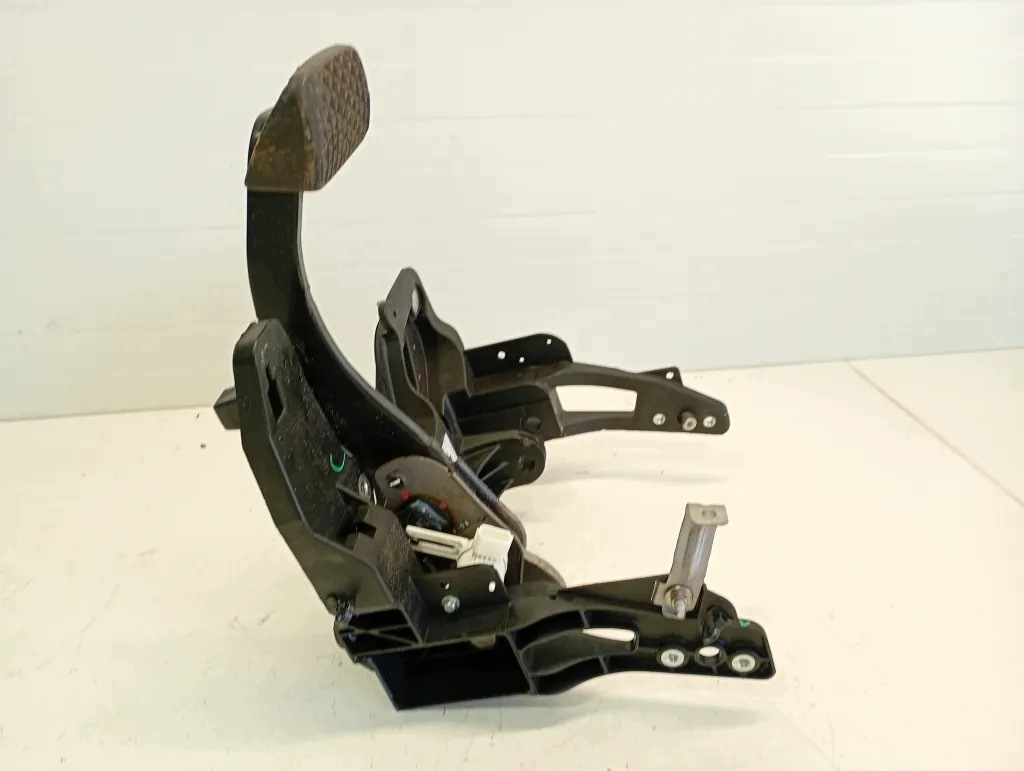 Opel Astra J jarrupoljin 13400083 image 5