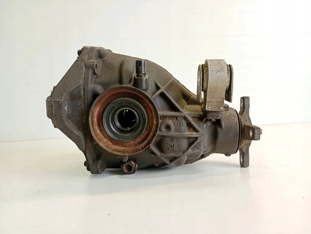 Differential MERCEDES-BENZ E Coupe A20435072141 image 2