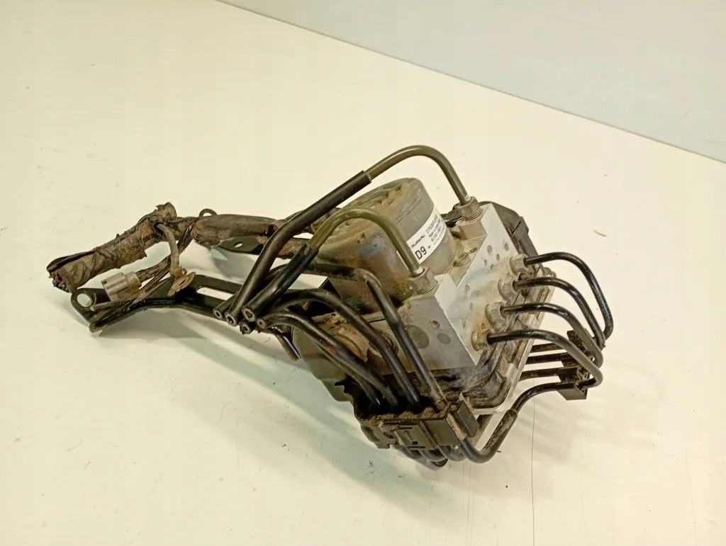 ABS Pump Subaru Impreza Hatchback 27536FL01B image 2