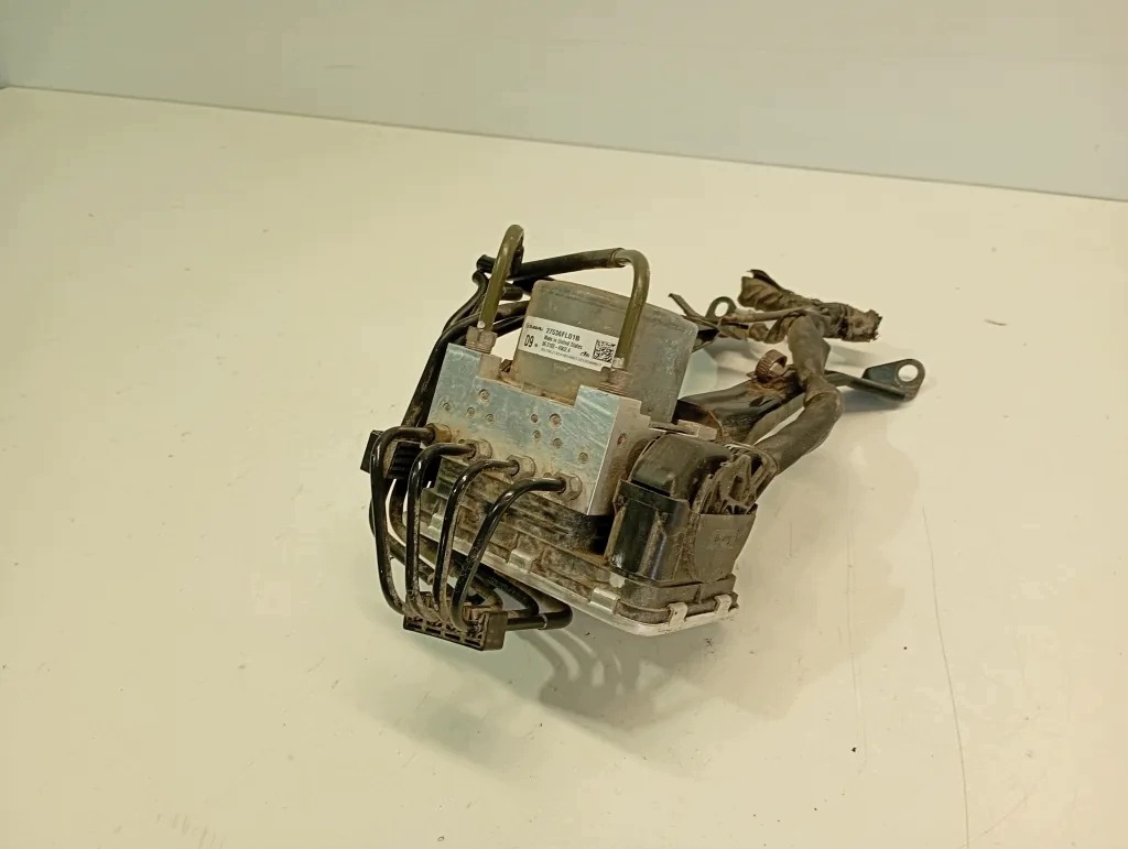 ABS Pump Subaru Impreza Hatchback 27536FL01B image 4