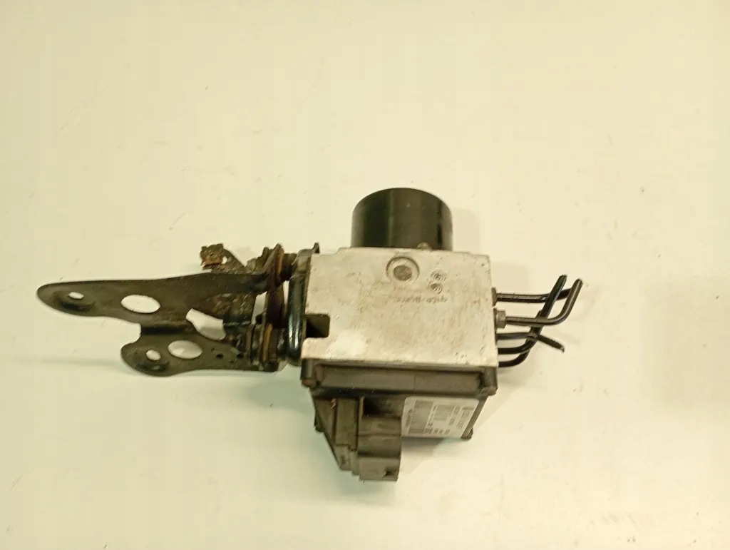 ABS-pump VW Passat B5 3C0614095 2.0 TDI image 2