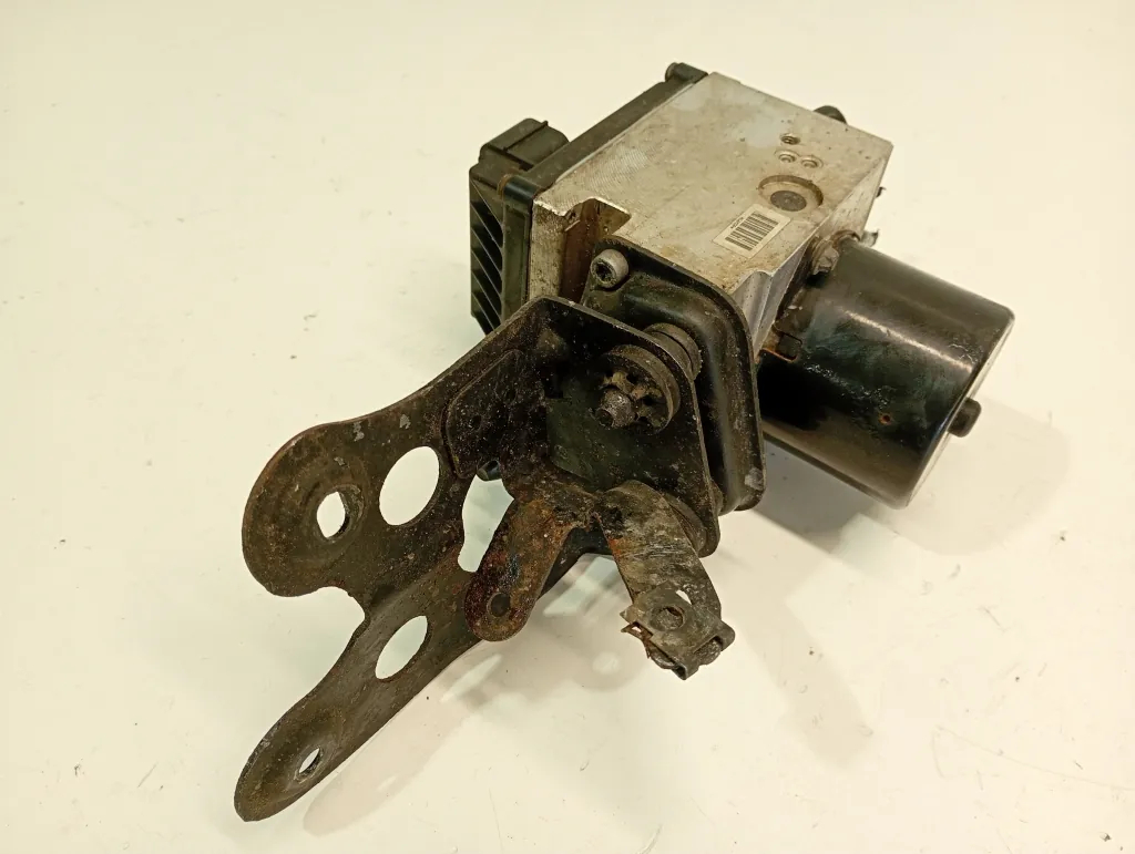 ABS-pump VW Passat B5 3C0614095 2.0 TDI image 3