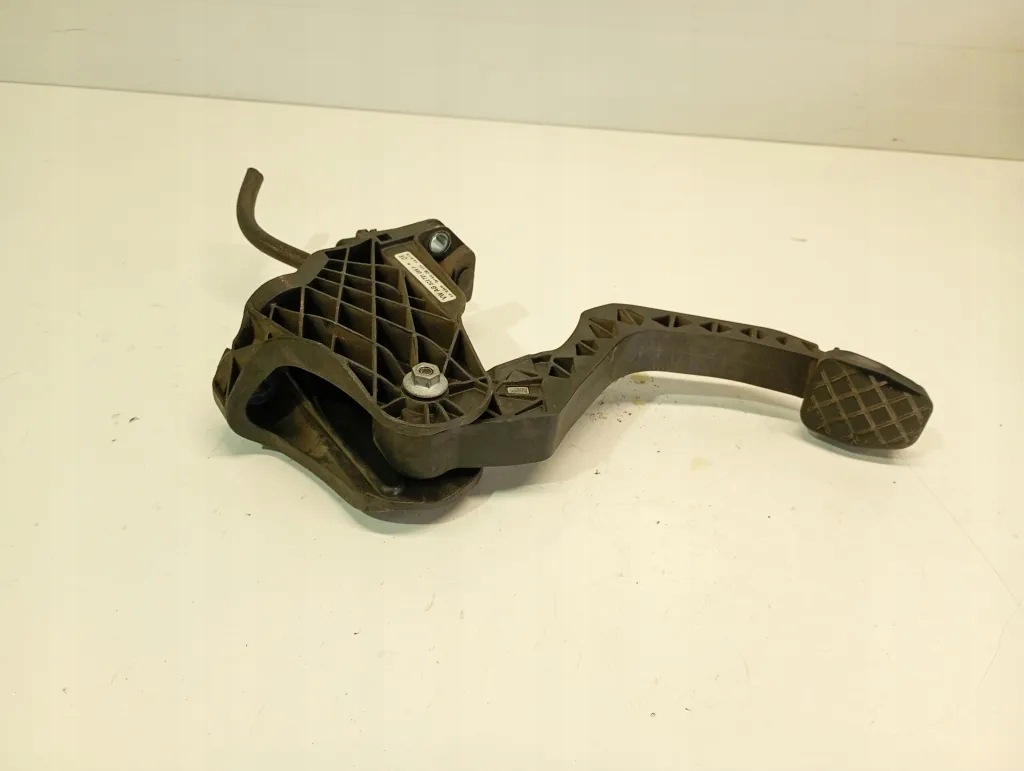 Pédale d'embrayage VW Golf Plus 3C2721059 image 6