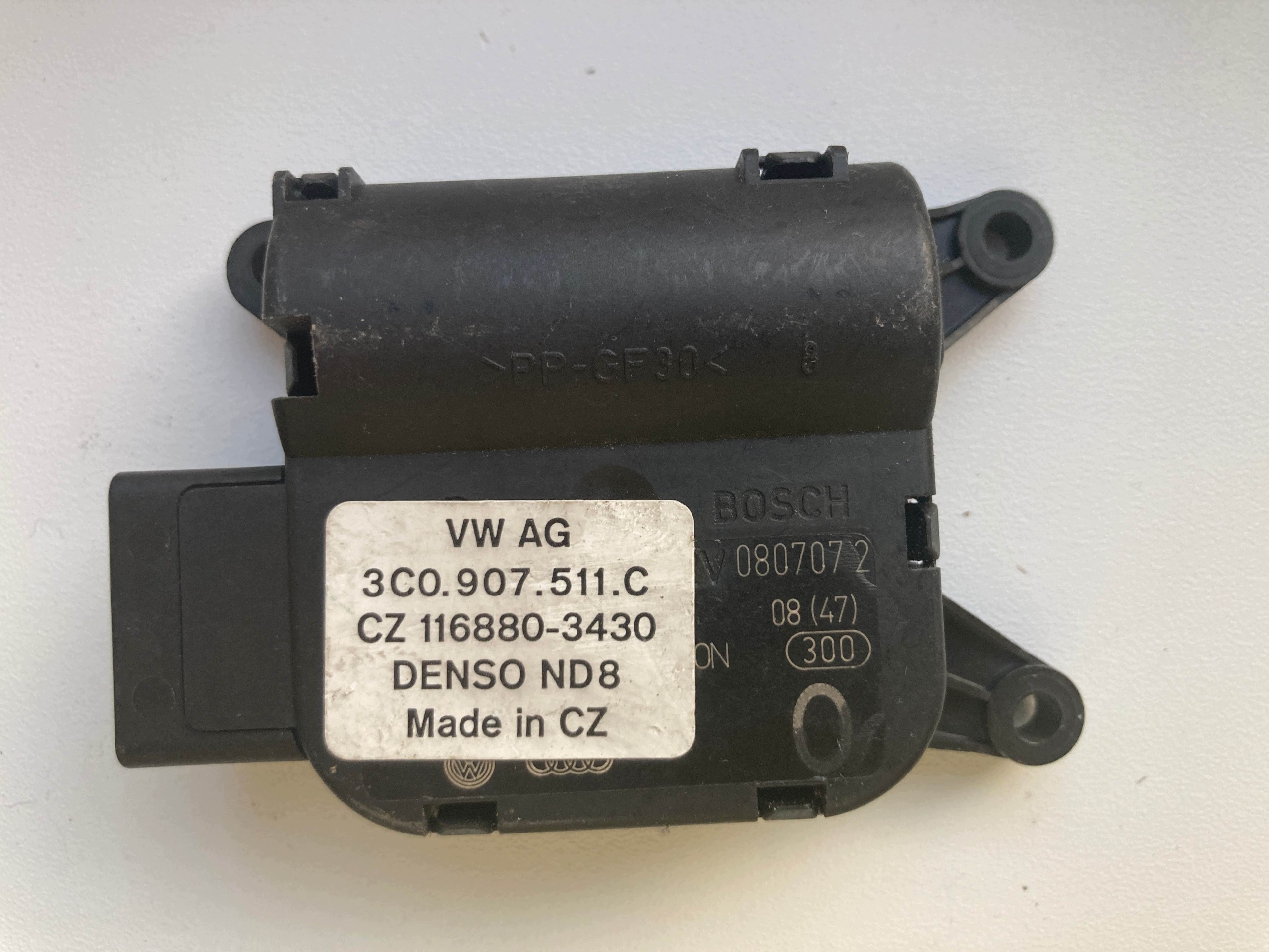 Stellmotor Heizung 3C0907511C gebraucht image 2