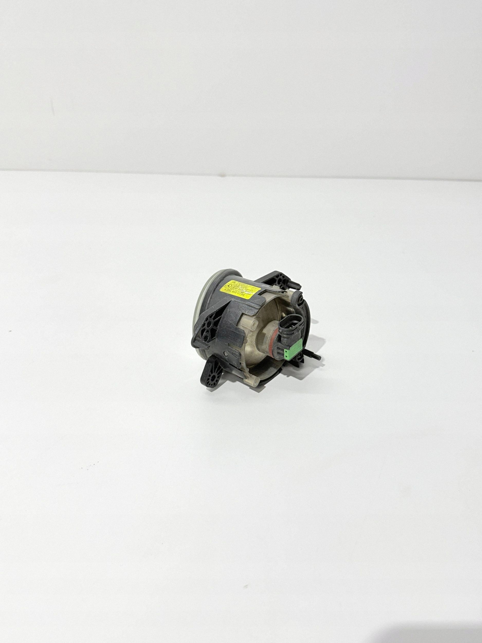 Faros antiniebla Mercedes ML W164 A2518200856 image 5