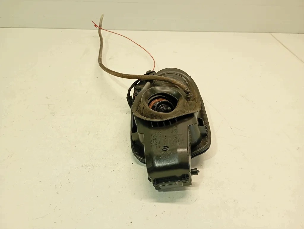 Trappe à carburant Audi A3 8V 2017 2.0L image 3