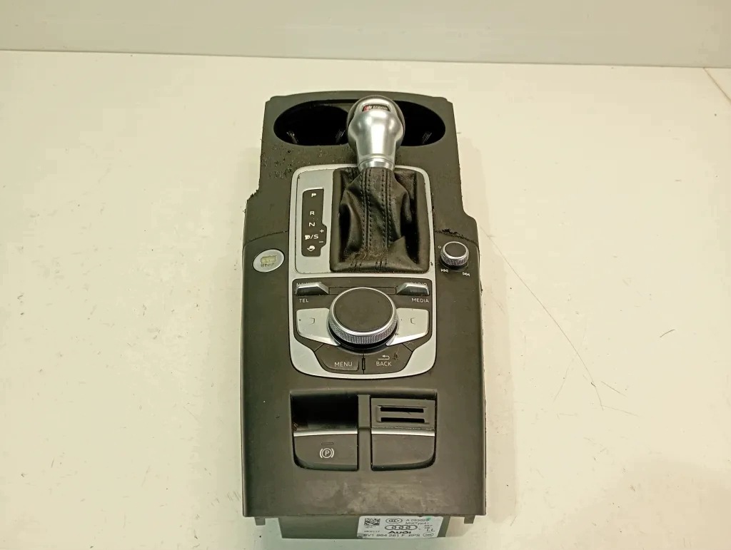 Armstöd Audi A3 8V 2017 OEM 8V1864261F image 3