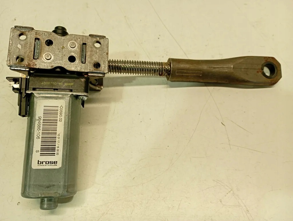 Motor do banco dianteiro esquerdo Audi A3 8V 984686106 2017 image 2