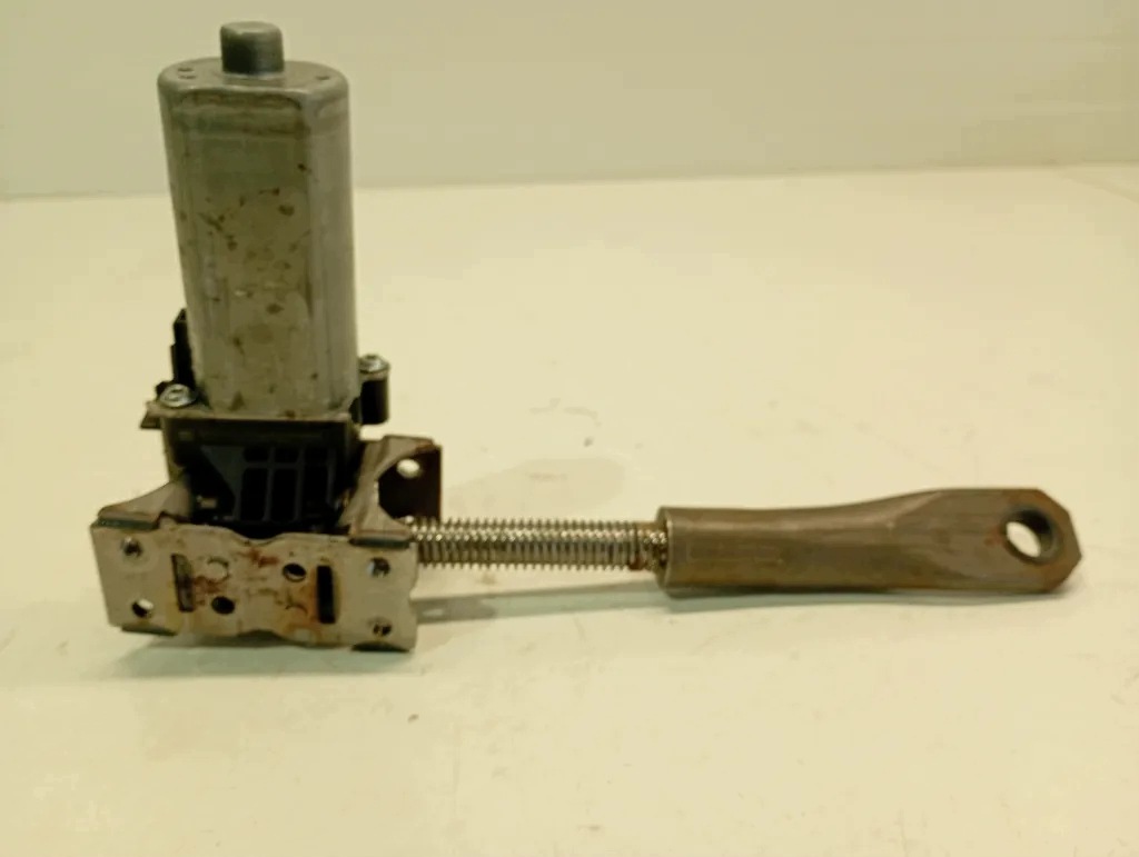 Motor do banco dianteiro esquerdo Audi A3 8V 984686106 2017 image 4