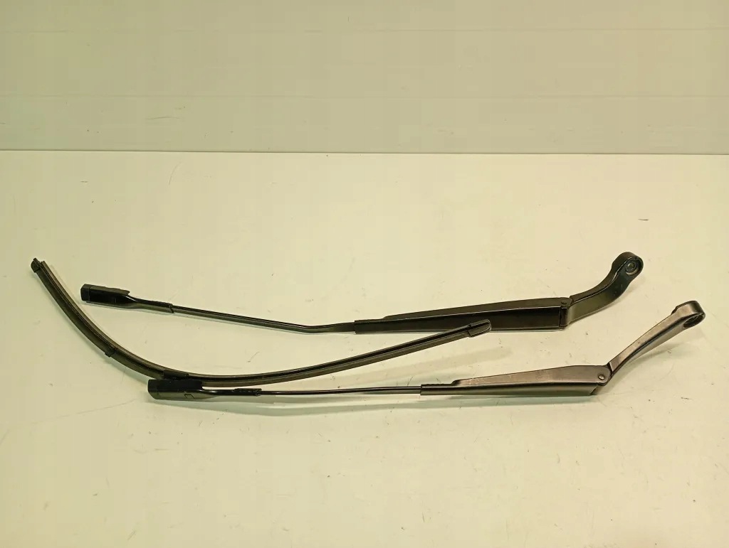 Essuie-glaces AUDI A3 8V1, 8VK OEM 3392126 image 2