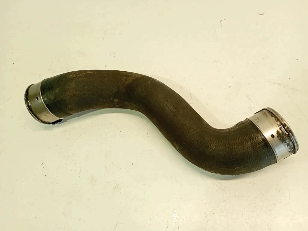 Intercooler-putki Mersu E C207 47119670314 2.1D 2011 image 3