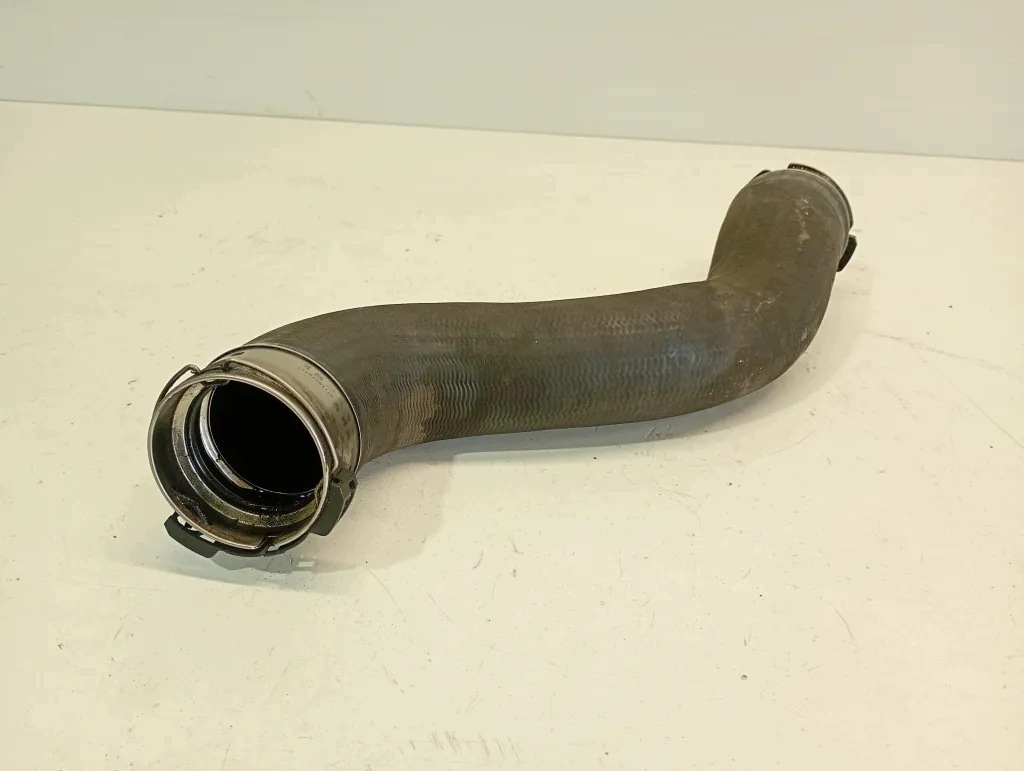 Intercooler-putki Mersu E C207 47119670314 2.1D 2011 image 4