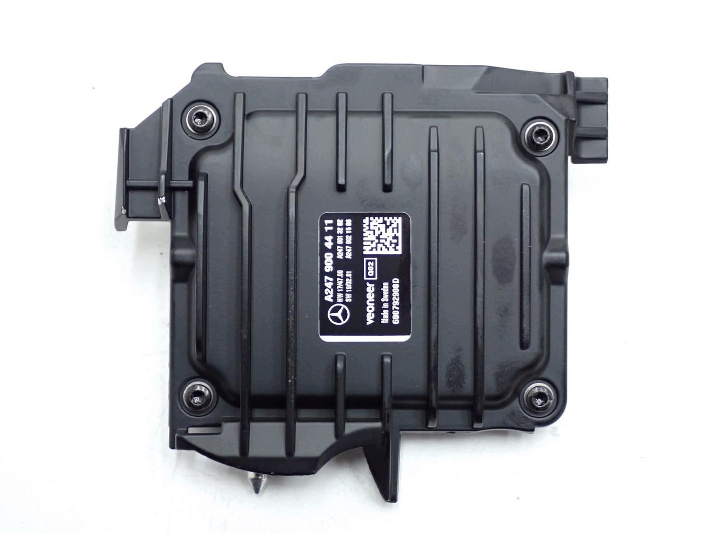 Radar Sensor Camera A2479004411 Mercedes GLA II image 3