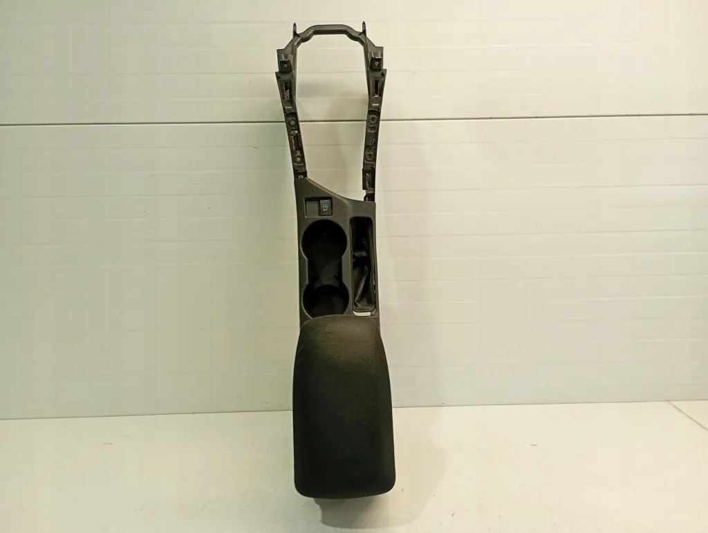 Armlehne Toyota Auris Touring Sports (_E18_) 1.8 Hybrid OEM 5891002160 image 4