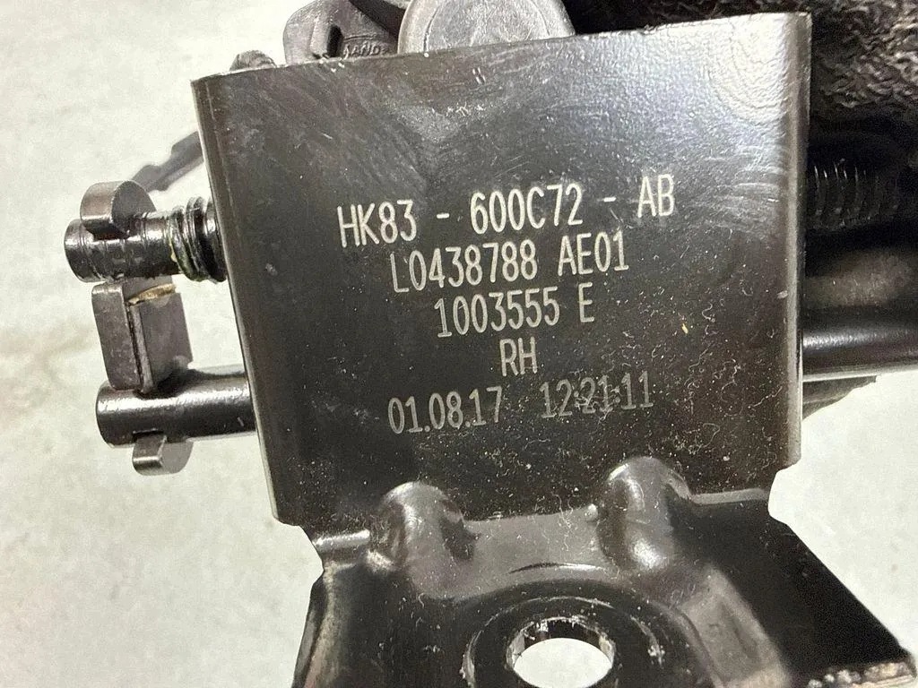 Motor de asiento delantero derecho Land Rover Range Rover Velar (L560) image 5