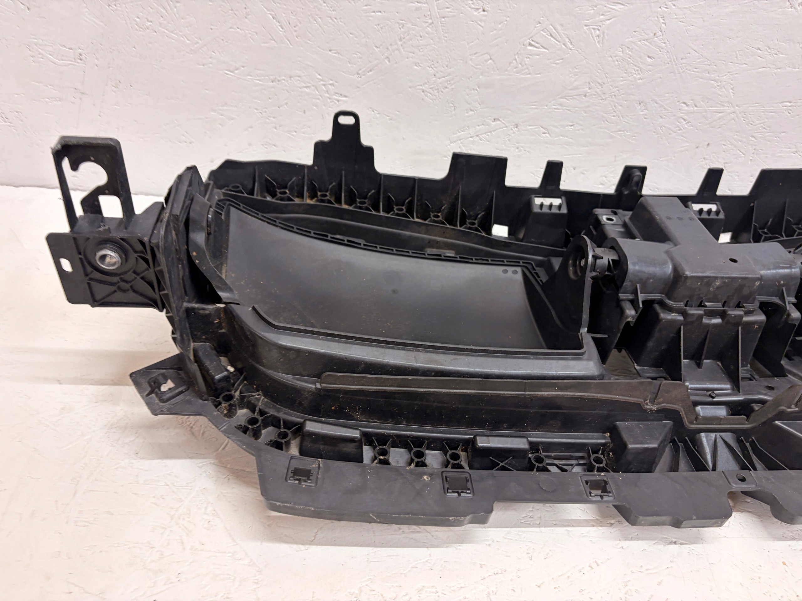 BMW X1 U11 22- Activo Entrada de Aire 5A112F8 image 9