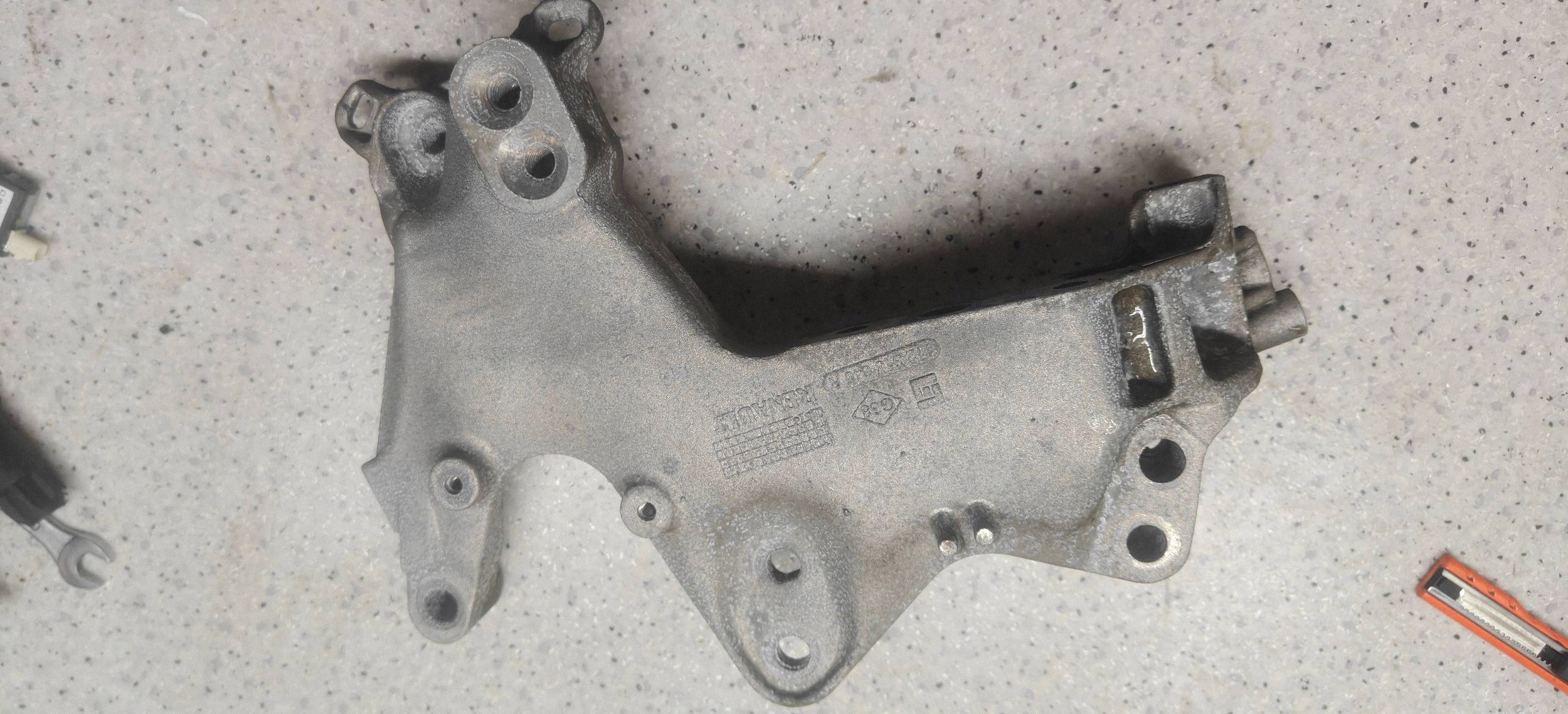 Support moteur Renault 112318640R image 2