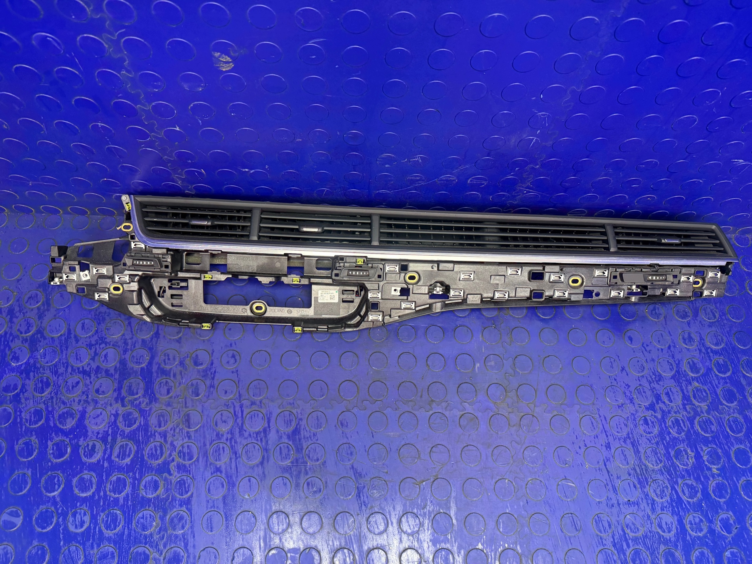 Grille de ventilation Audi Q7 4M 4M0820902M image 2