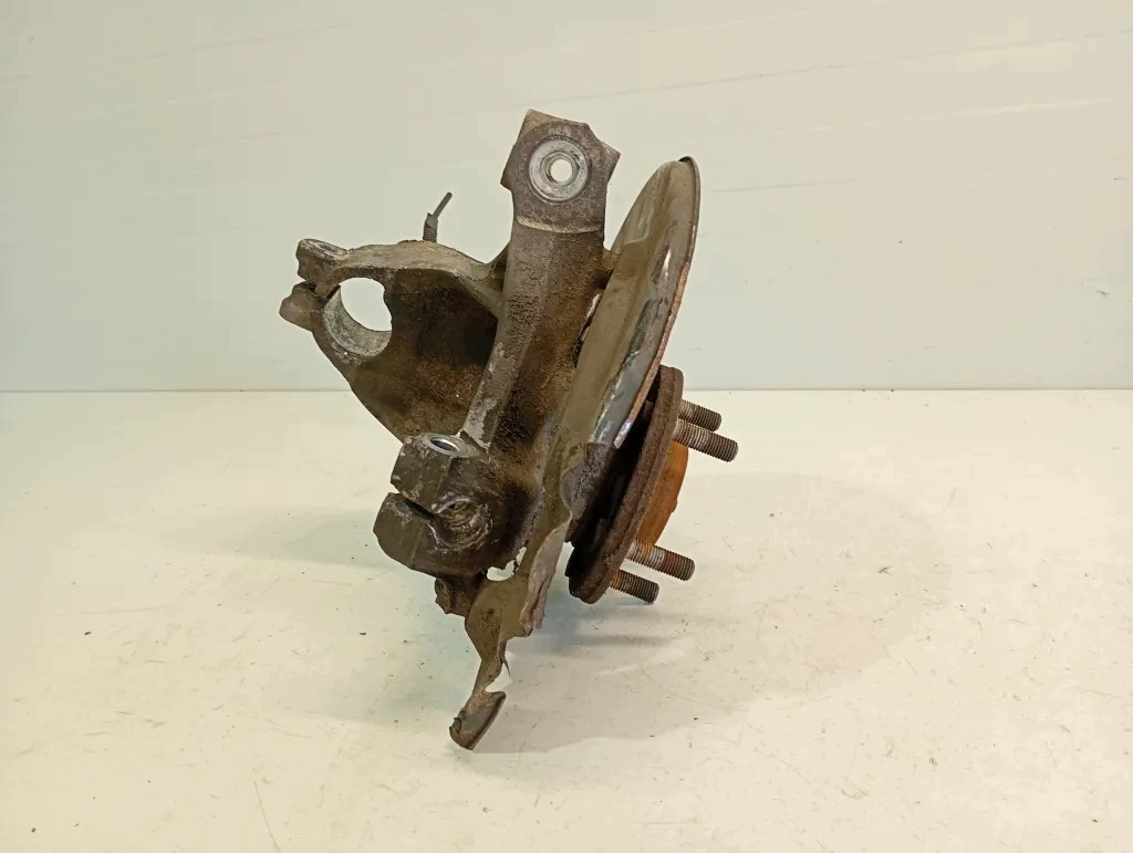 Främre höger spindelled VOLVO V40 2.0D 140kW 2016