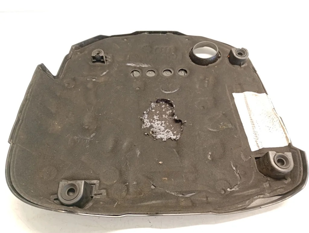 Cache moteur supérieur Audi A4 B8 2.0 TDI 04L108925D image 4