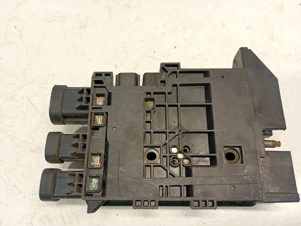Relè OPEL VIVARO Furgon 243501820R 1.6D 66kW 2015