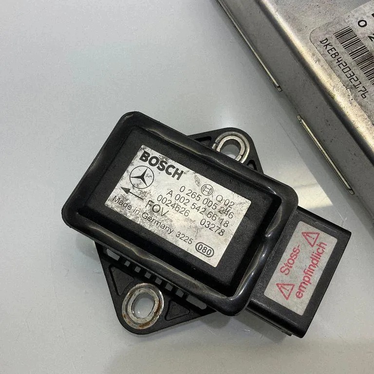 ABS-pomp Mercedes E (W211) 0265250119 3.2L diesel 2005 image 7