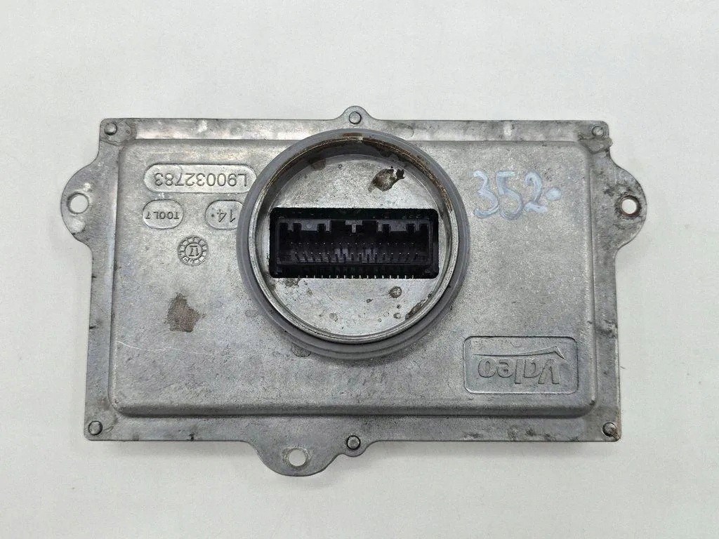 Module LED Cadillac Escalade L90051949 2019 image 6
