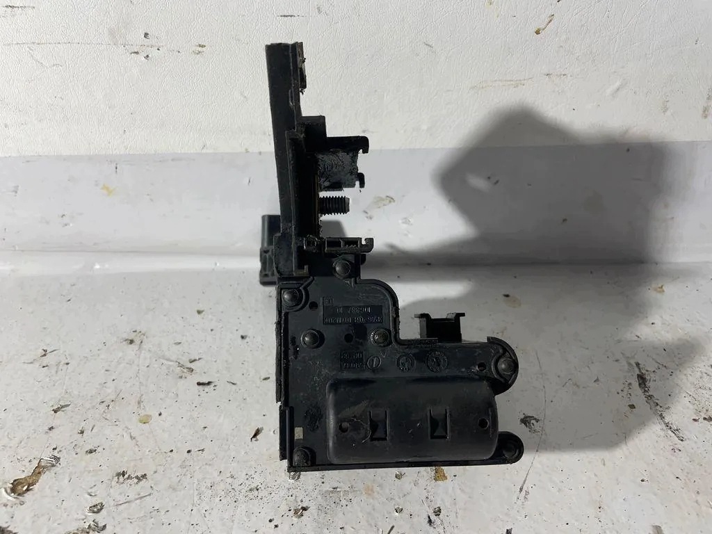 Relè BMW 3 (F30, F80) 81042014 3.0 diesel 190kW 2015