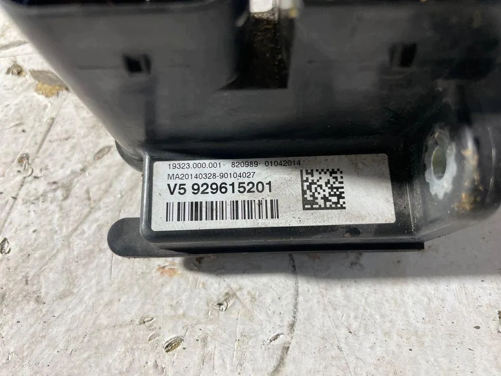 Relais BMW 3 (F30, F80) 81042014 3.0 Diesel 190kW 2015 image 3